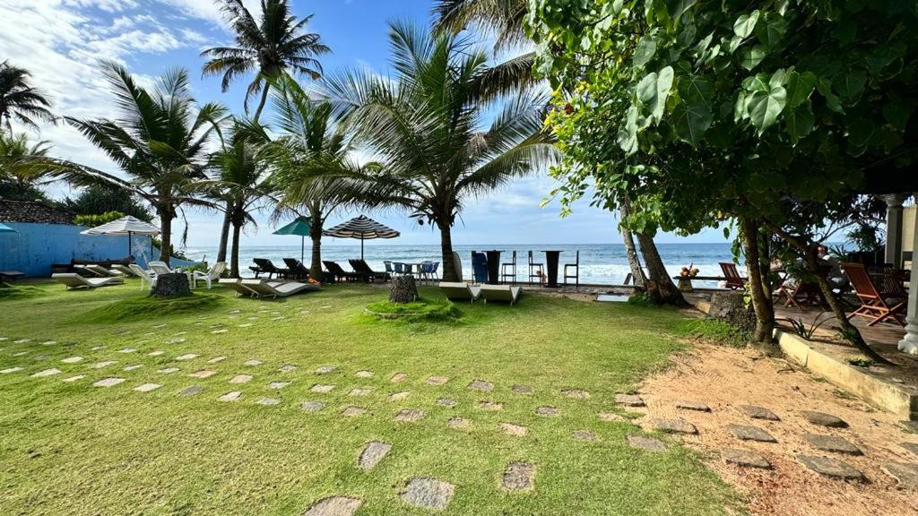 Isle Of Thalpe Bed and Breakfast Unawatuna Eksteriør billede