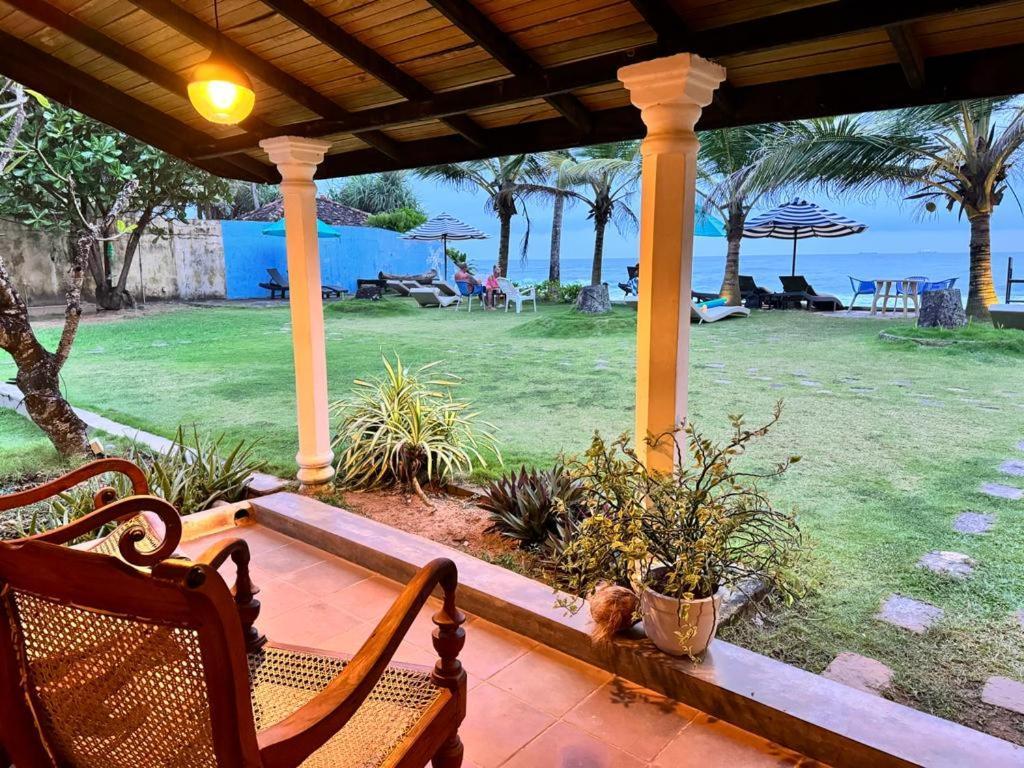 Isle Of Thalpe Bed and Breakfast Unawatuna Eksteriør billede
