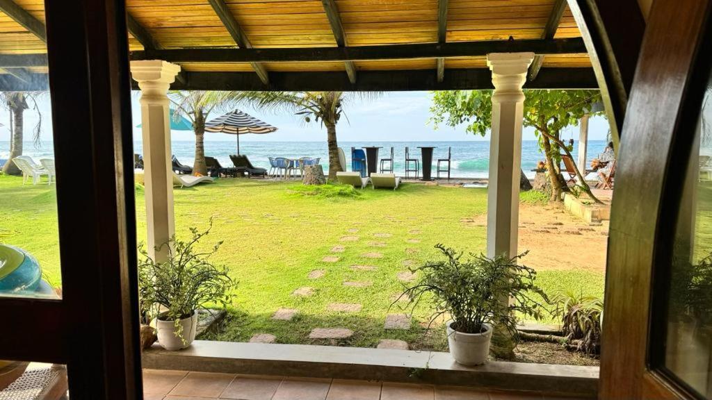Isle Of Thalpe Bed and Breakfast Unawatuna Eksteriør billede