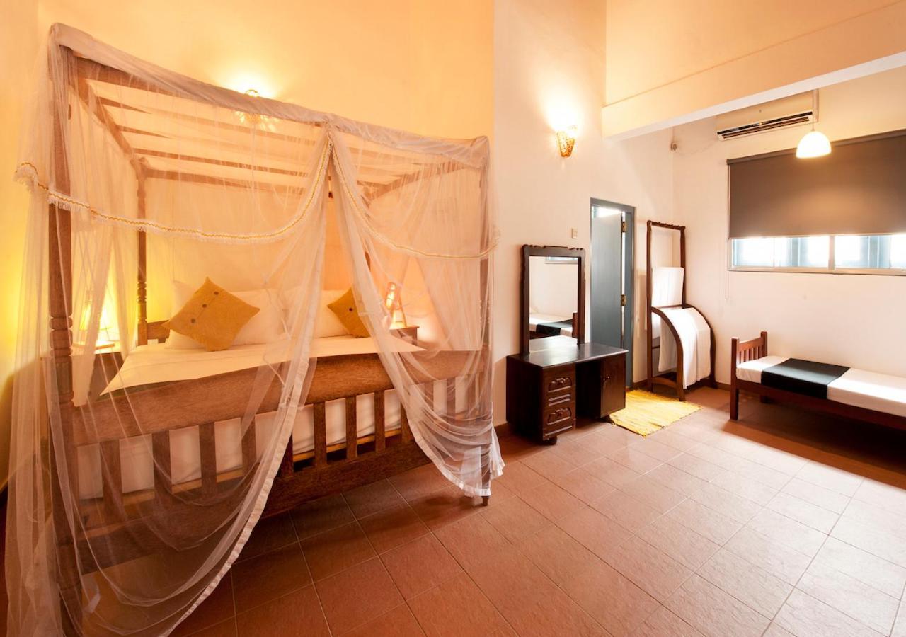 Isle Of Thalpe Bed and Breakfast Unawatuna Eksteriør billede