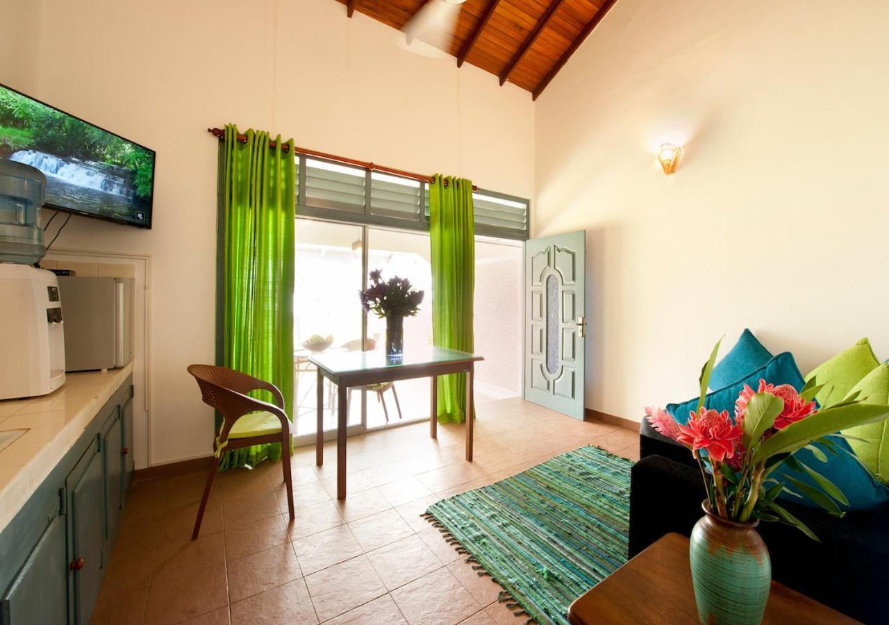 Isle Of Thalpe Bed and Breakfast Unawatuna Eksteriør billede